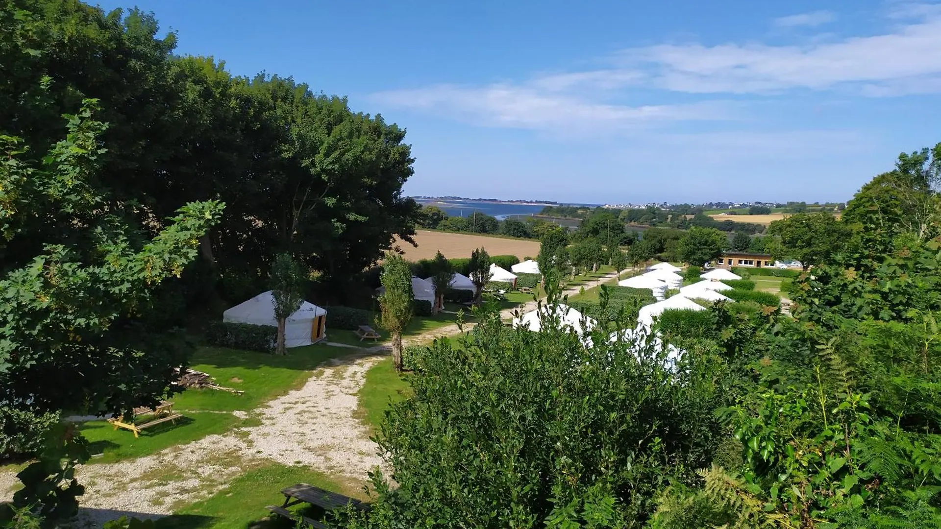 Camping Kerlaudy Mer Et Yourtes Plouenan Campsite