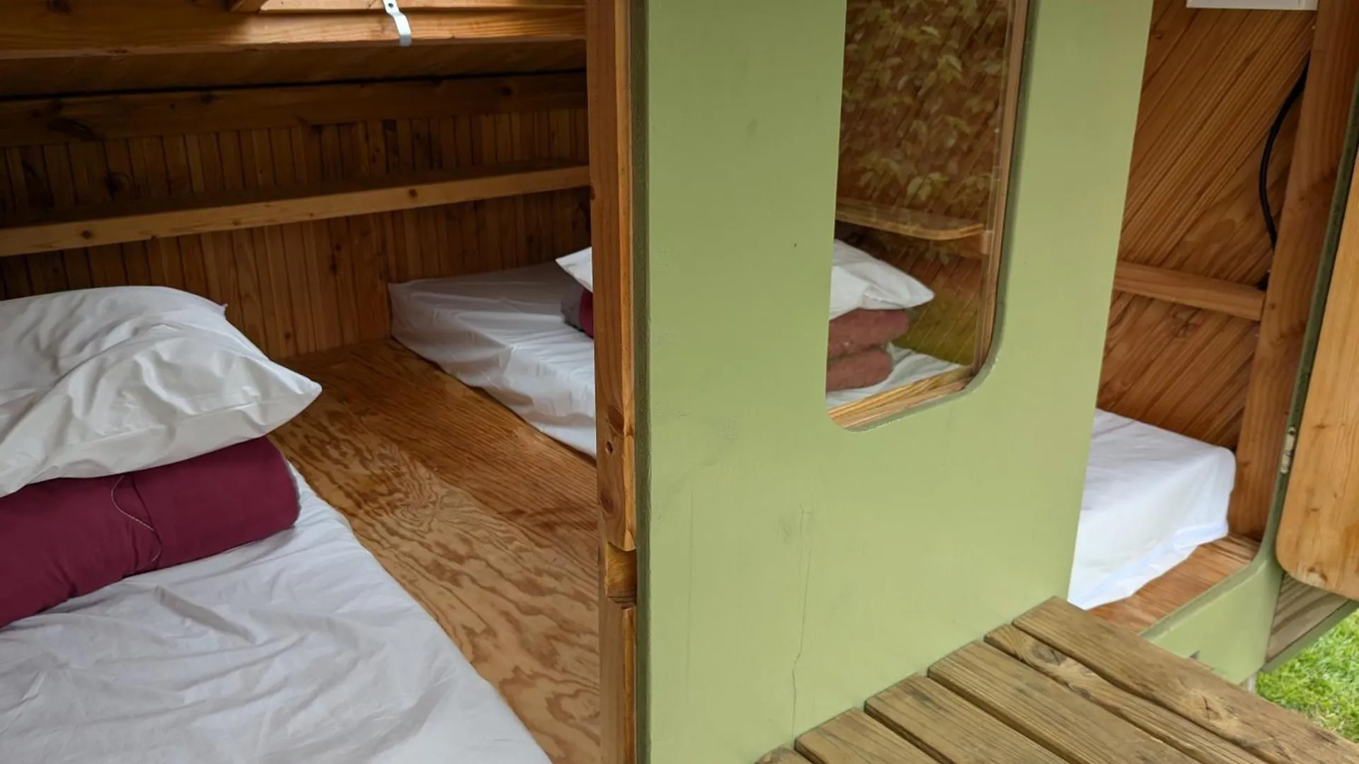 Camping Kerlaudy Mer Et Yourtes Plouenan