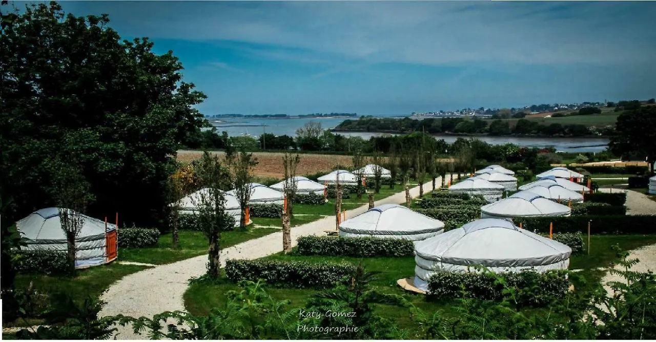 Camping Kerlaudy Mer Et Yourtes Plouenan Campsite